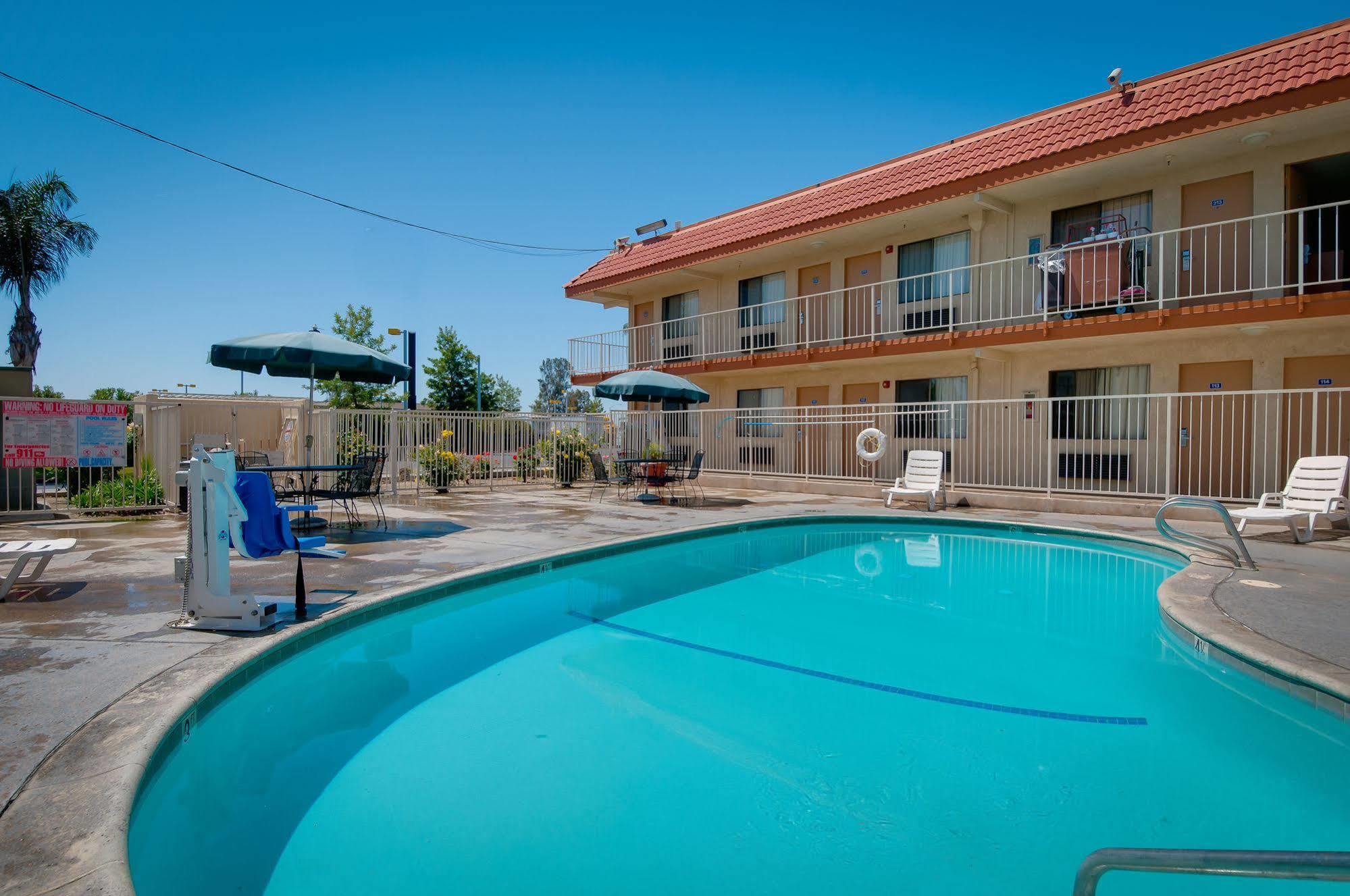 Vagabond Inn Bakersfield South Εξωτερικό φωτογραφία